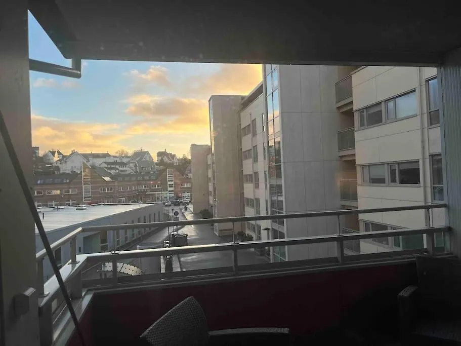 Appartement City Metro In Basement, Garage, 2018 Model Bergen